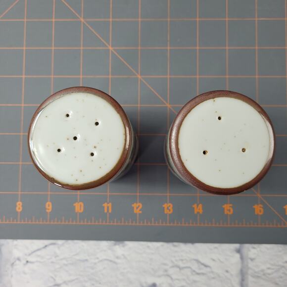Vintage Inarco Japan Speckled Mushroom Vegetables Salt Pepper Stoneware Shakers - Picture 2 of 9